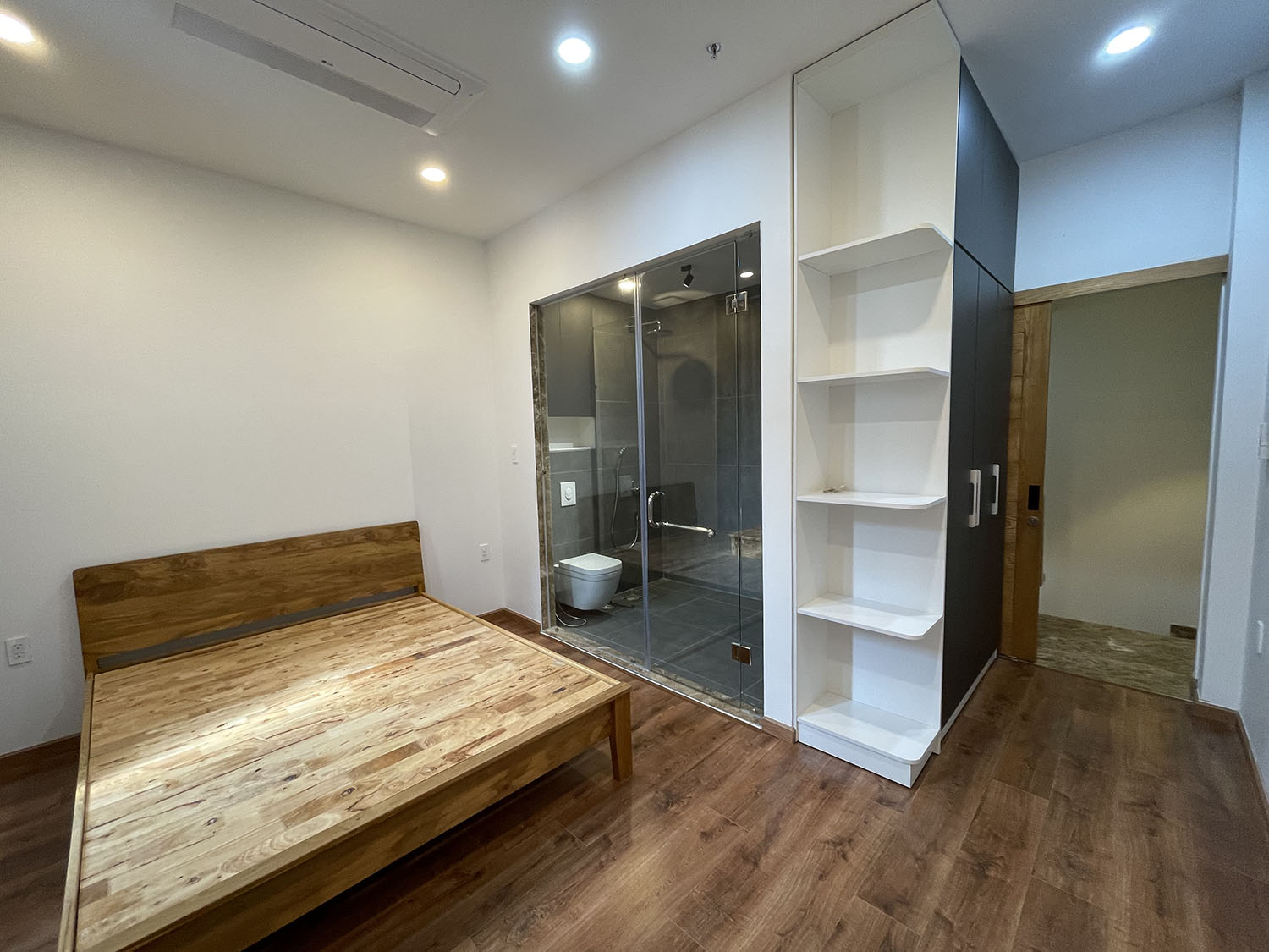 Bán nhà Phan Đăng Lưu, Phú Nhuận Tuyệt phẩm 4 lầu (4,3x12) k.trúc TEXAS MỸ, n.thất cao cấp hẻm ôtô